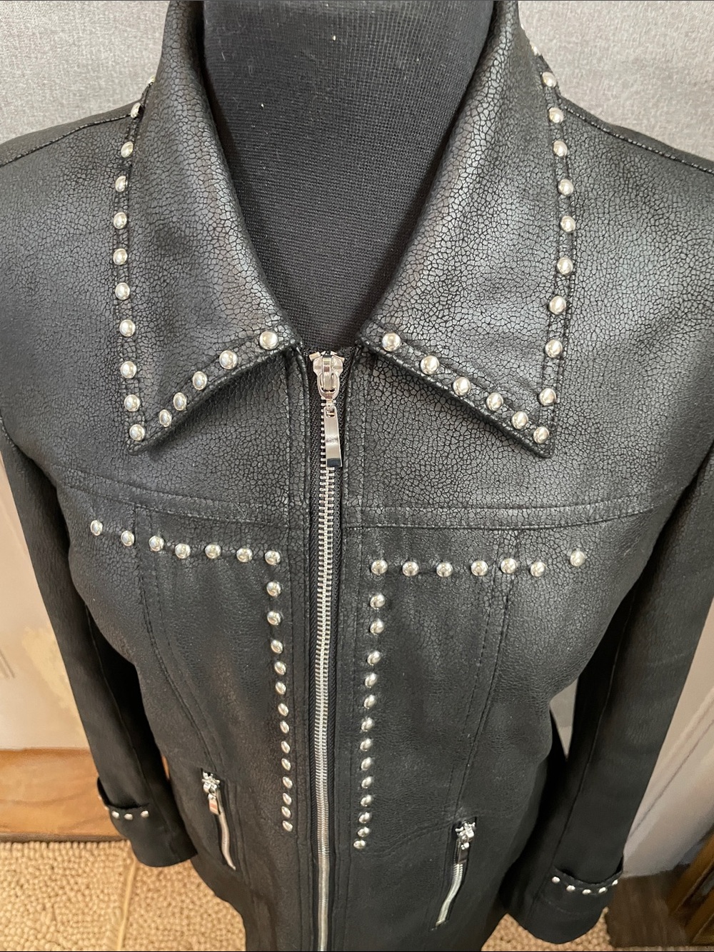 Black Studded Zip-Front Women's Jacket - Picture 4 of 8